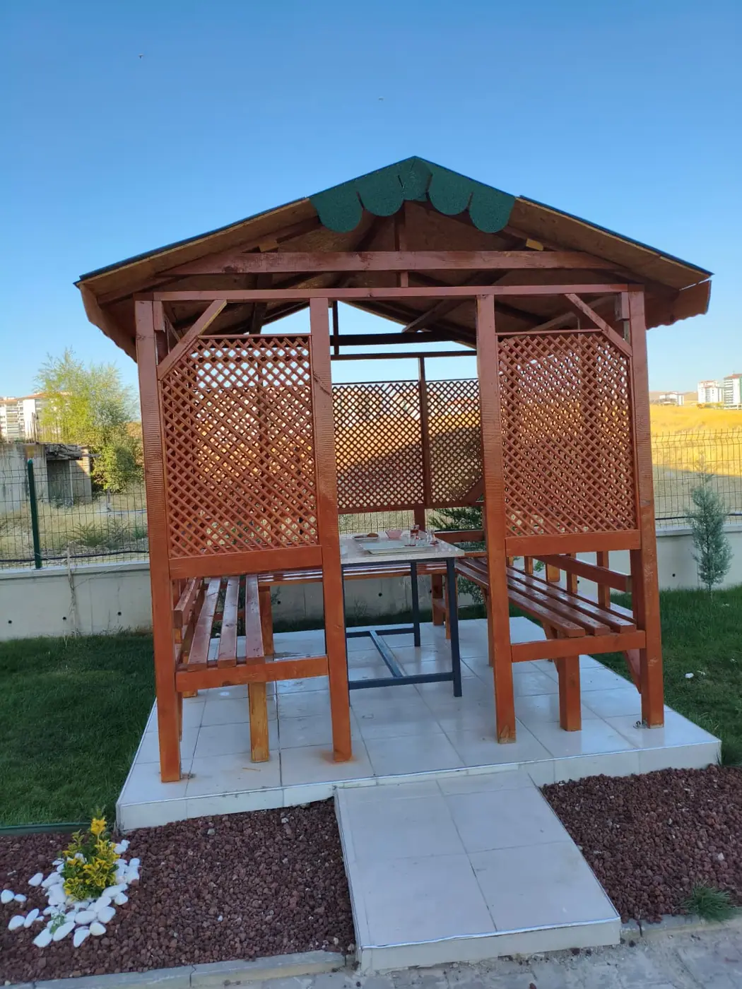 Ahşap çardak ve oturma grubu imalatı