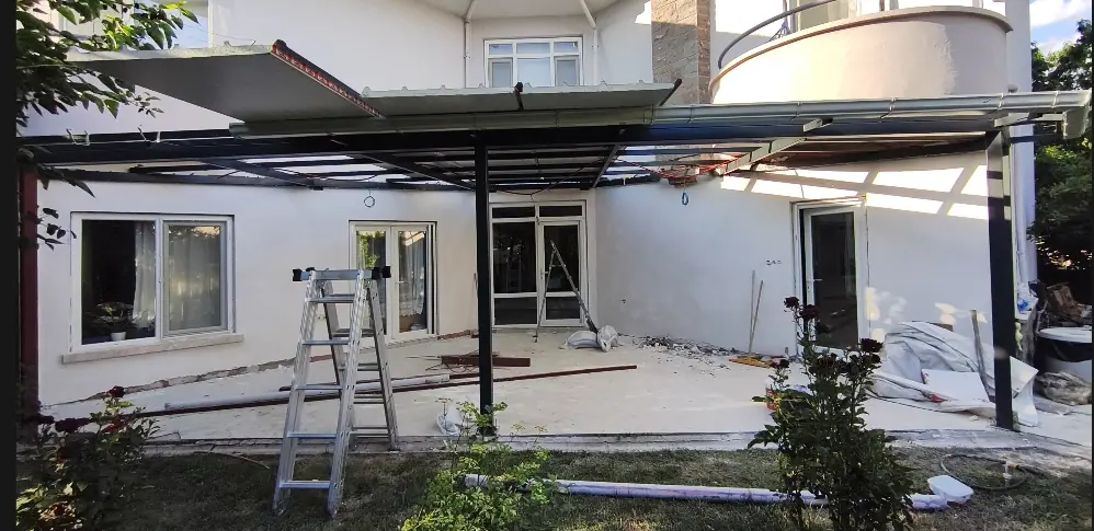 Villa bahçesine yapılan çelik sundurma imalatı